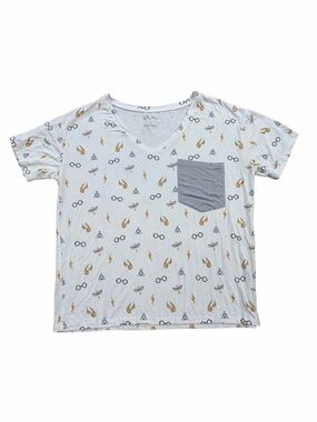 Kyte Baby Living Women’s Size Medium Relaxed Fit V-Neck in Harry Potter Icon